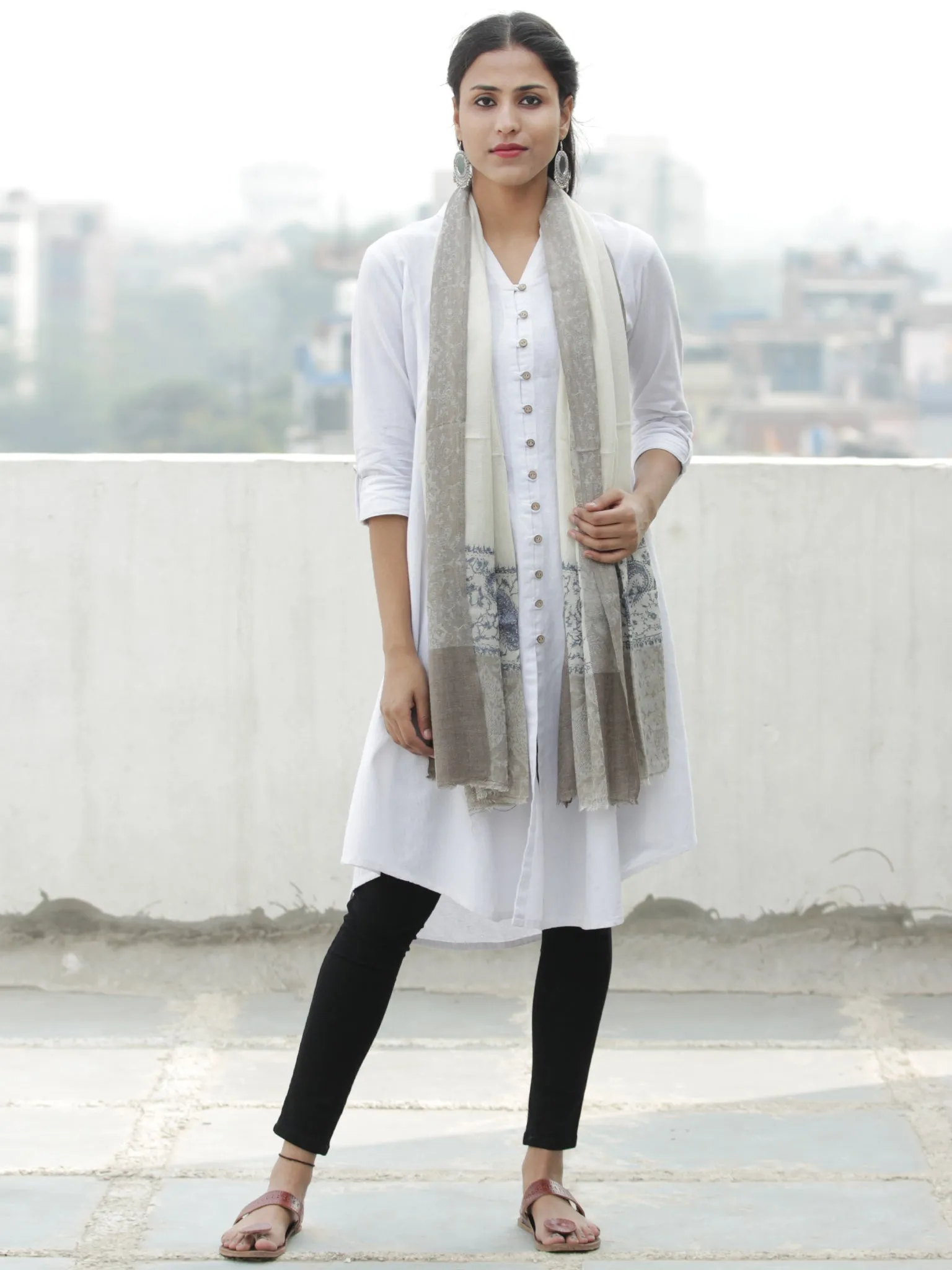 Ivory Blue Grey Needle Embroidered Cashmere Fine Wool Kashmiri Stole - S200604