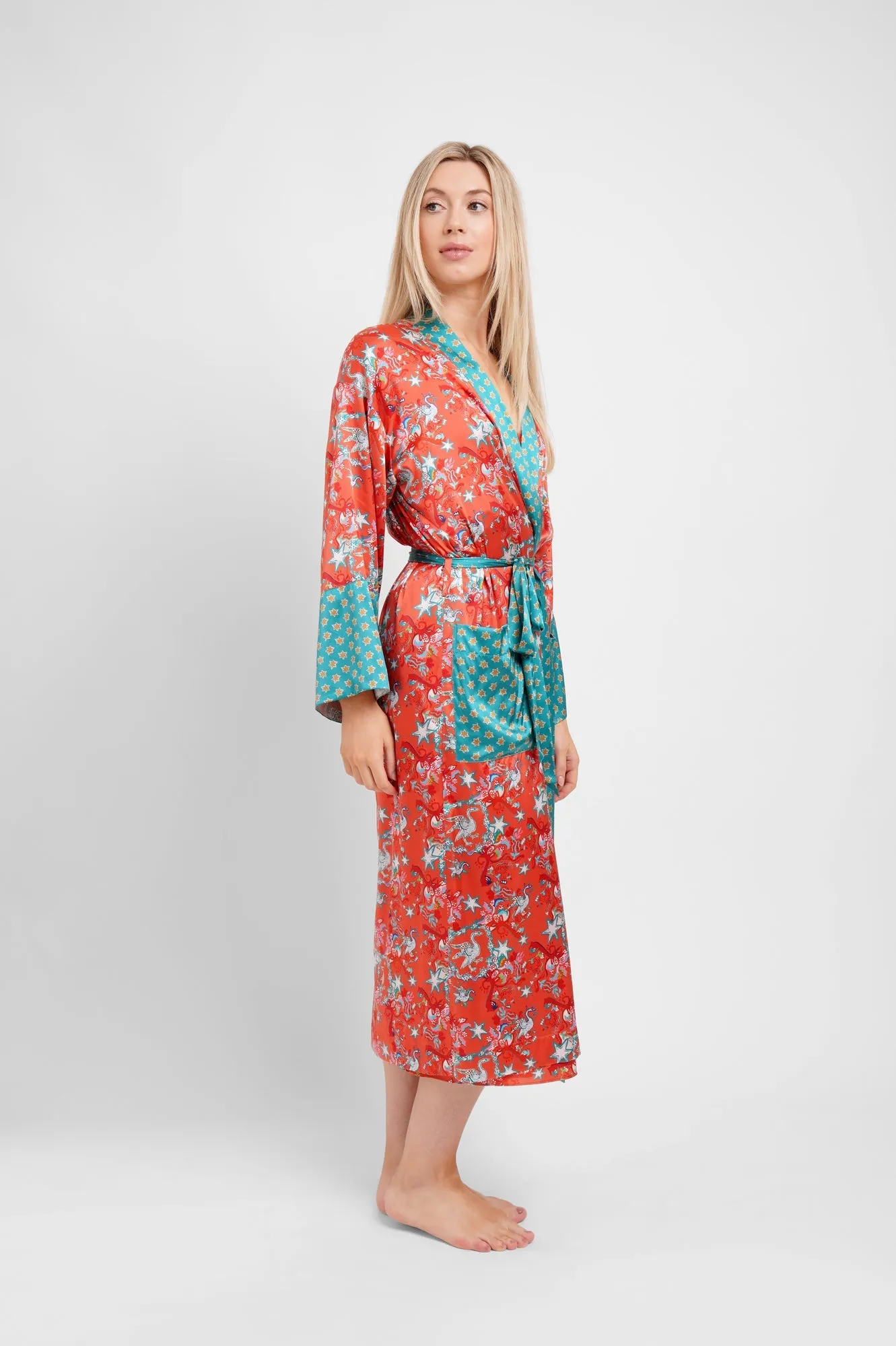 Long Robe / "Golden Goose"