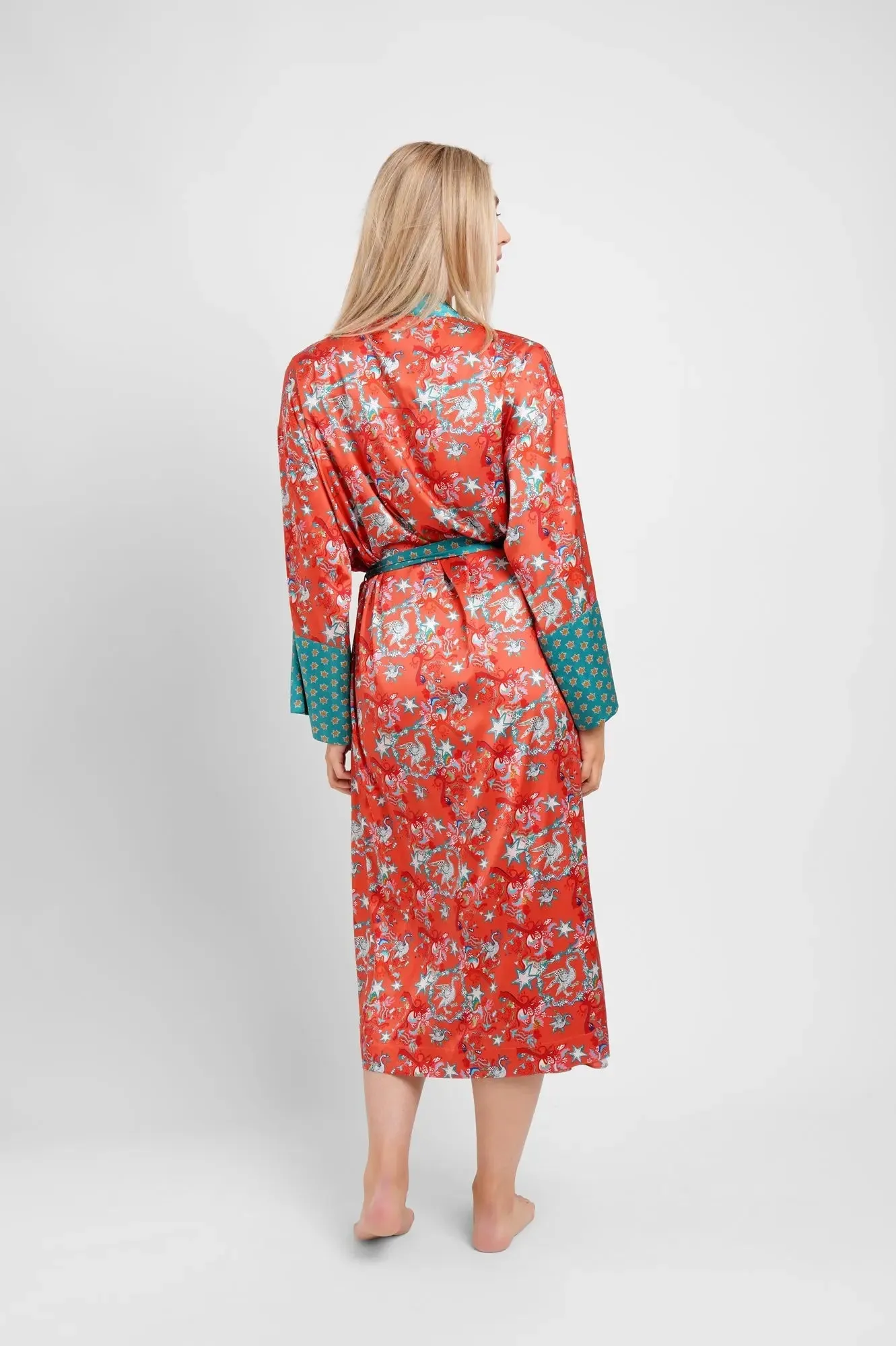 Long Robe / "Golden Goose"