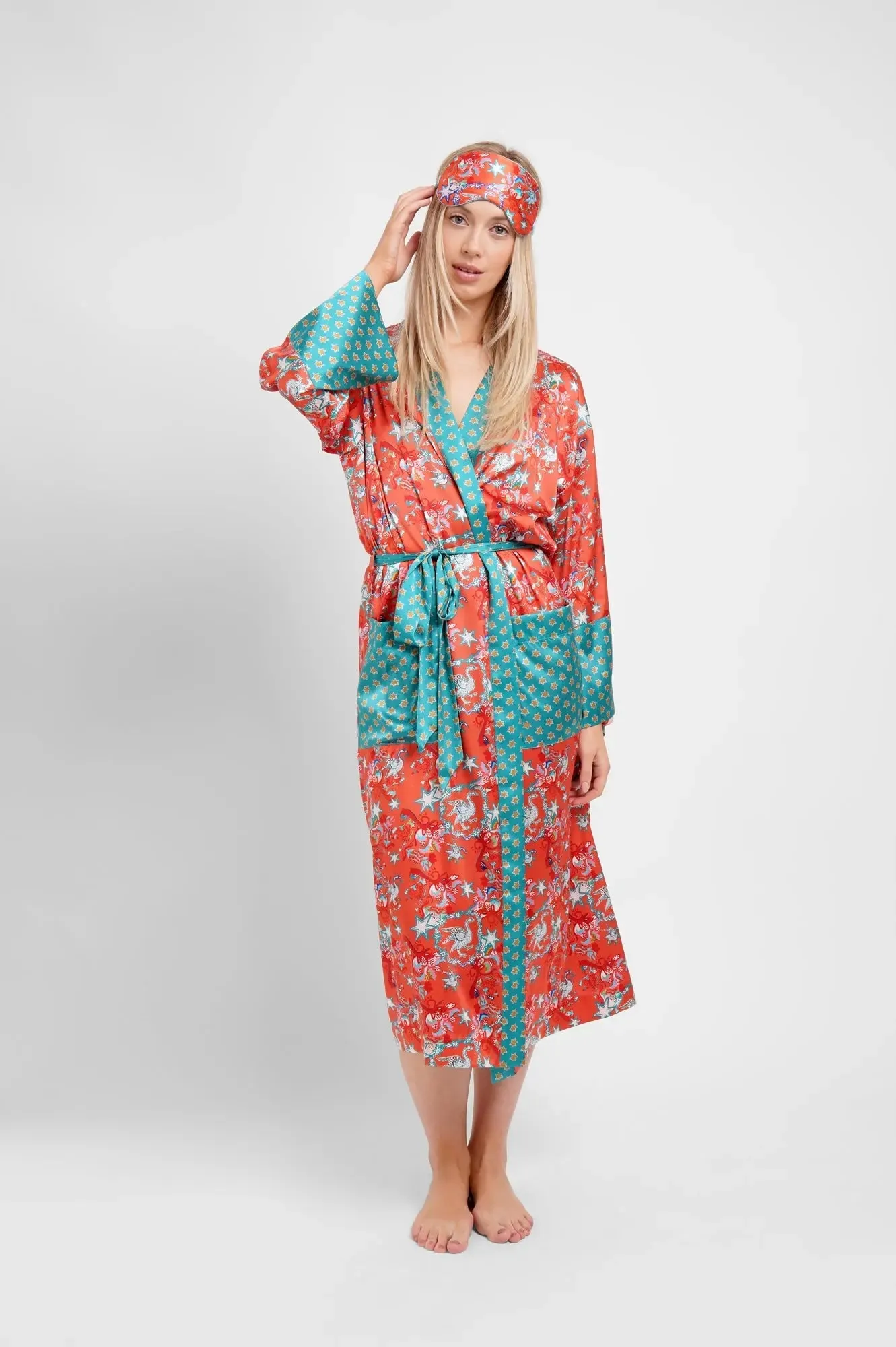 Long Robe / "Golden Goose"