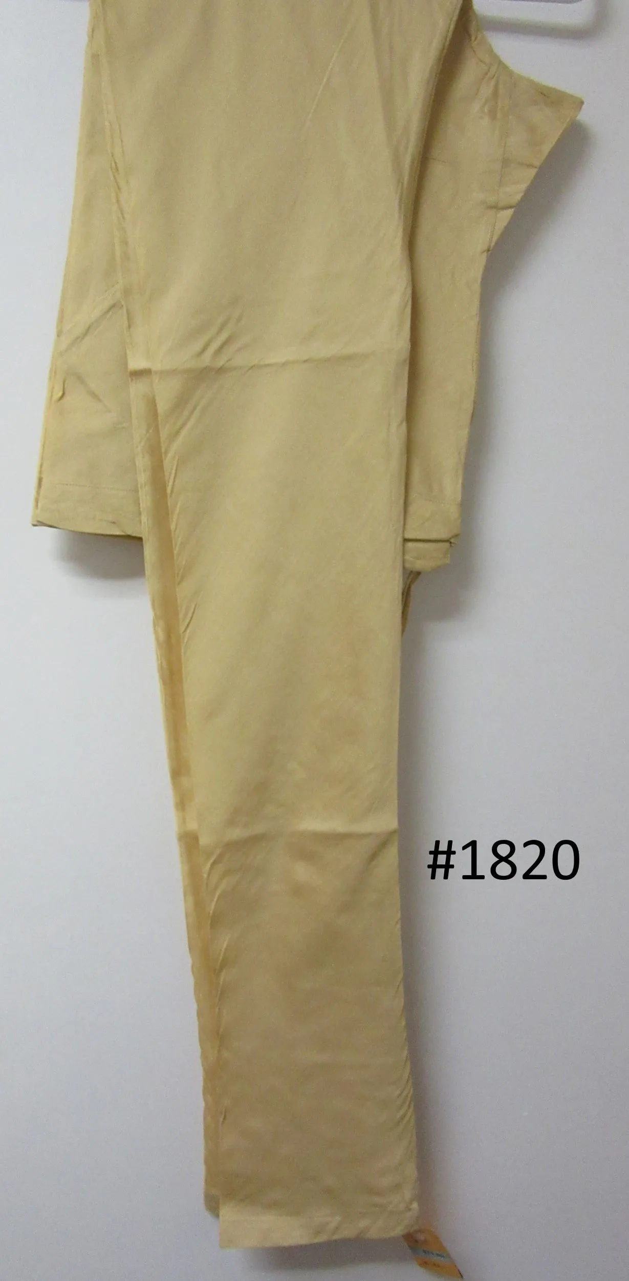 Men's 4581820 White Cotton Pink Checks Kurta Pajama Set Medium Size