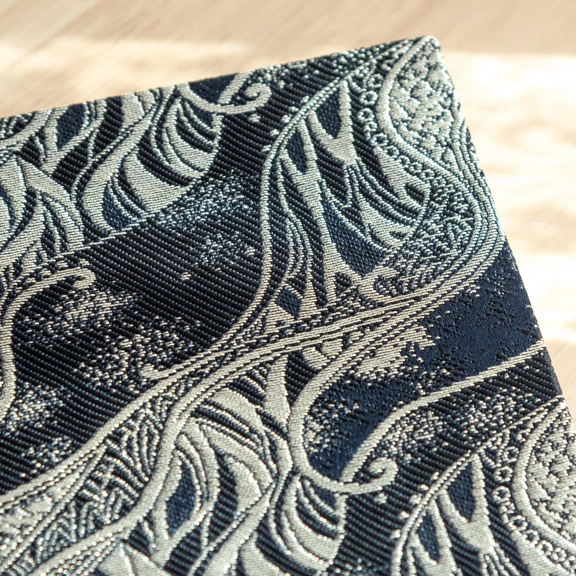 Sure! How about this optimized title:

Elegant Nishijin Textile B6 Notebook with Misty Streams Design - Premium Quality, Perfect for Note-taking and Journaling