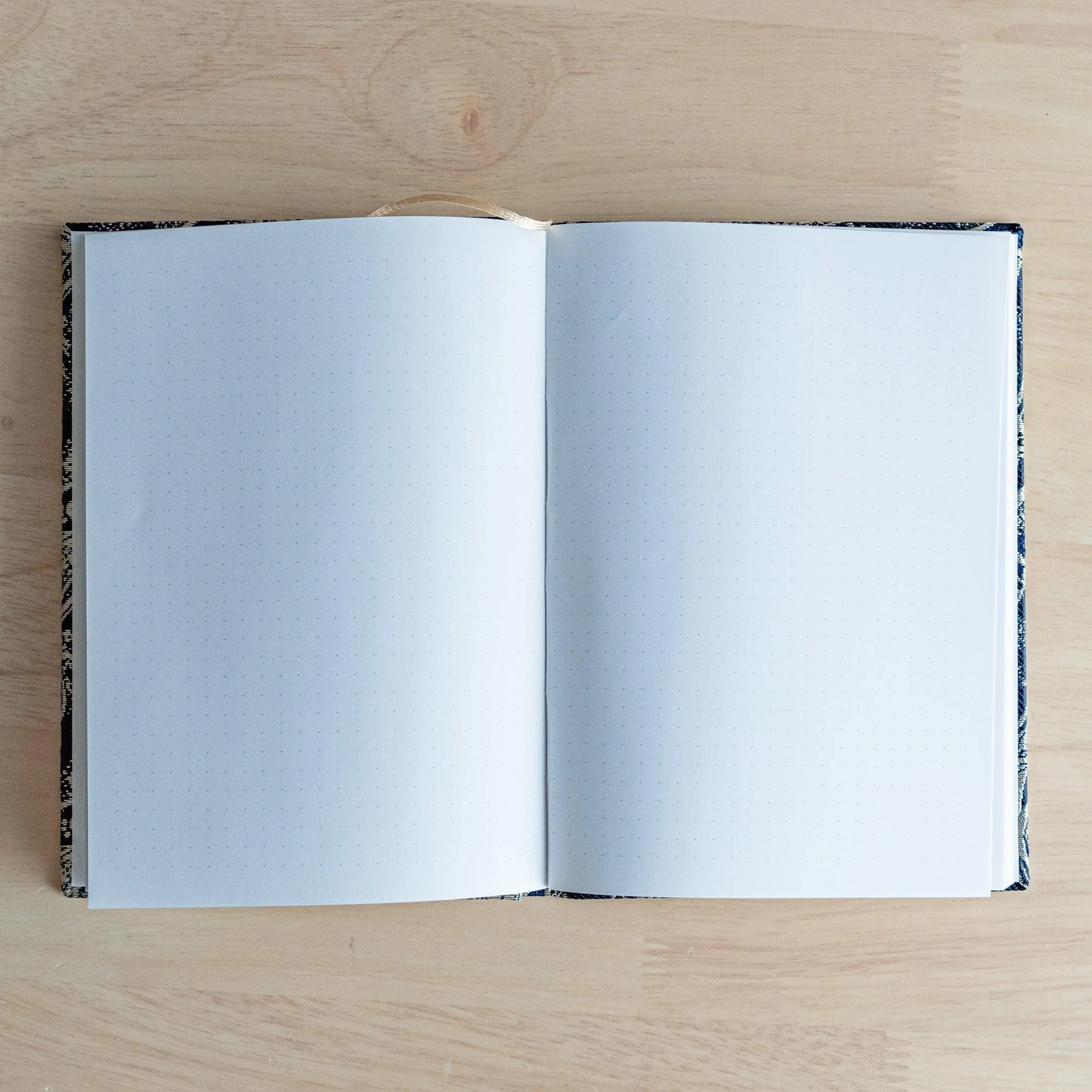 Sure! How about this optimized title:

Elegant Nishijin Textile B6 Notebook with Misty Streams Design - Premium Quality, Perfect for Note-taking and Journaling