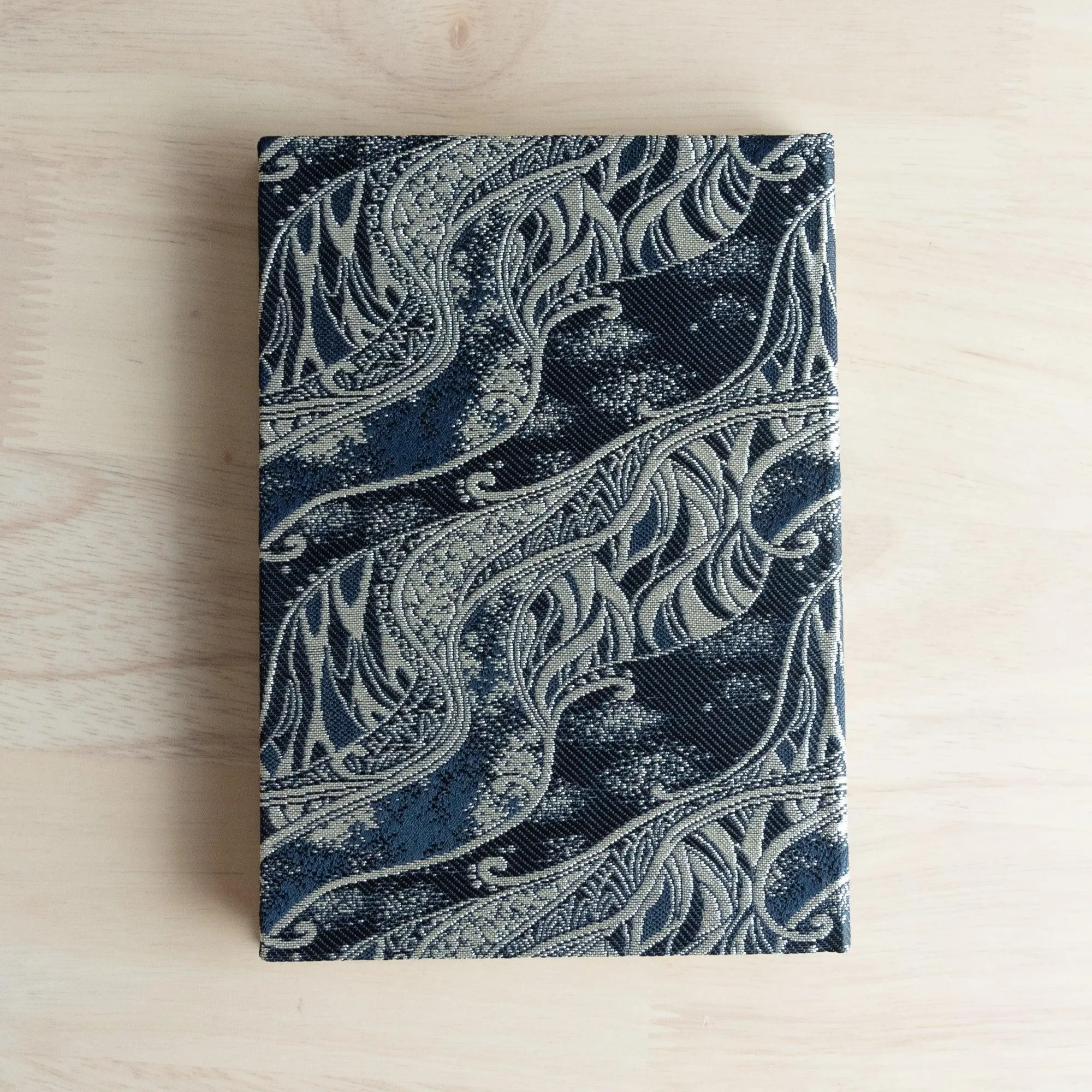 Sure! How about this optimized title:

Elegant Nishijin Textile B6 Notebook with Misty Streams Design - Premium Quality, Perfect for Note-taking and Journaling