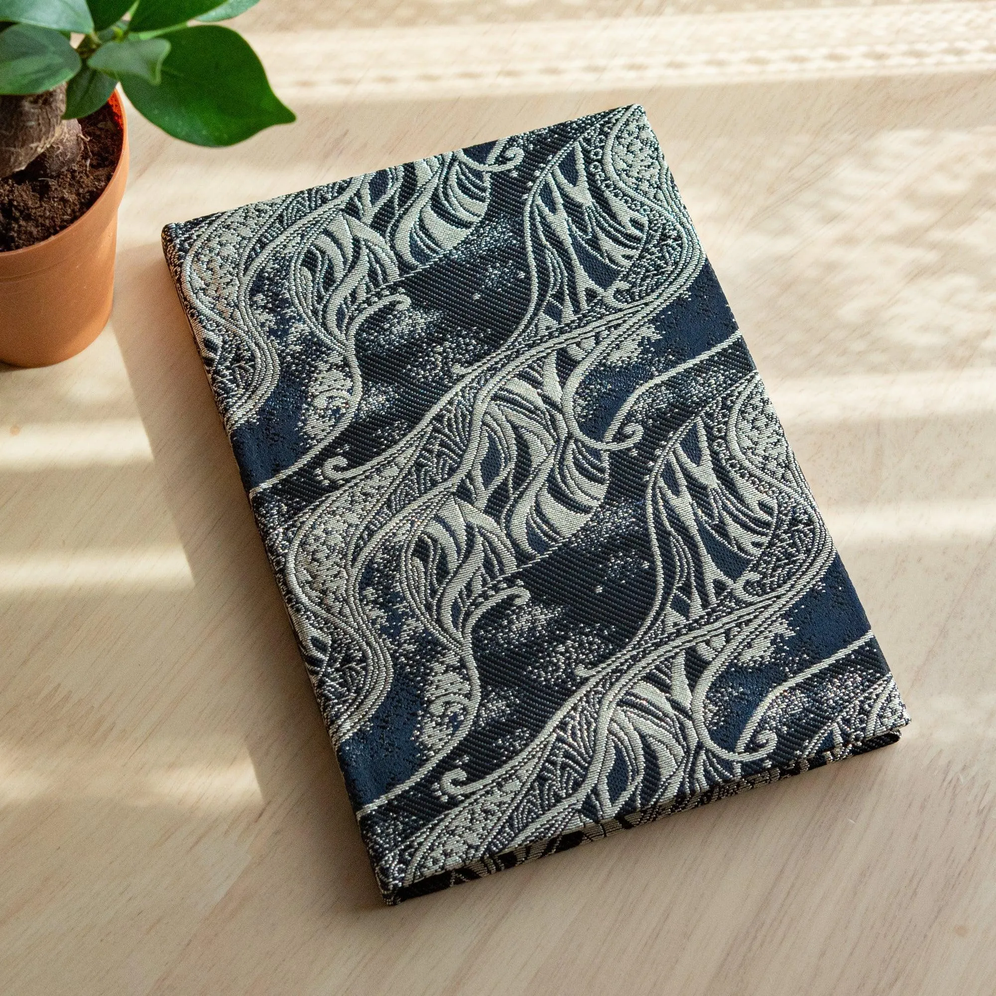 Sure! How about this optimized title:

Elegant Nishijin Textile B6 Notebook with Misty Streams Design - Premium Quality, Perfect for Note-taking and Journaling