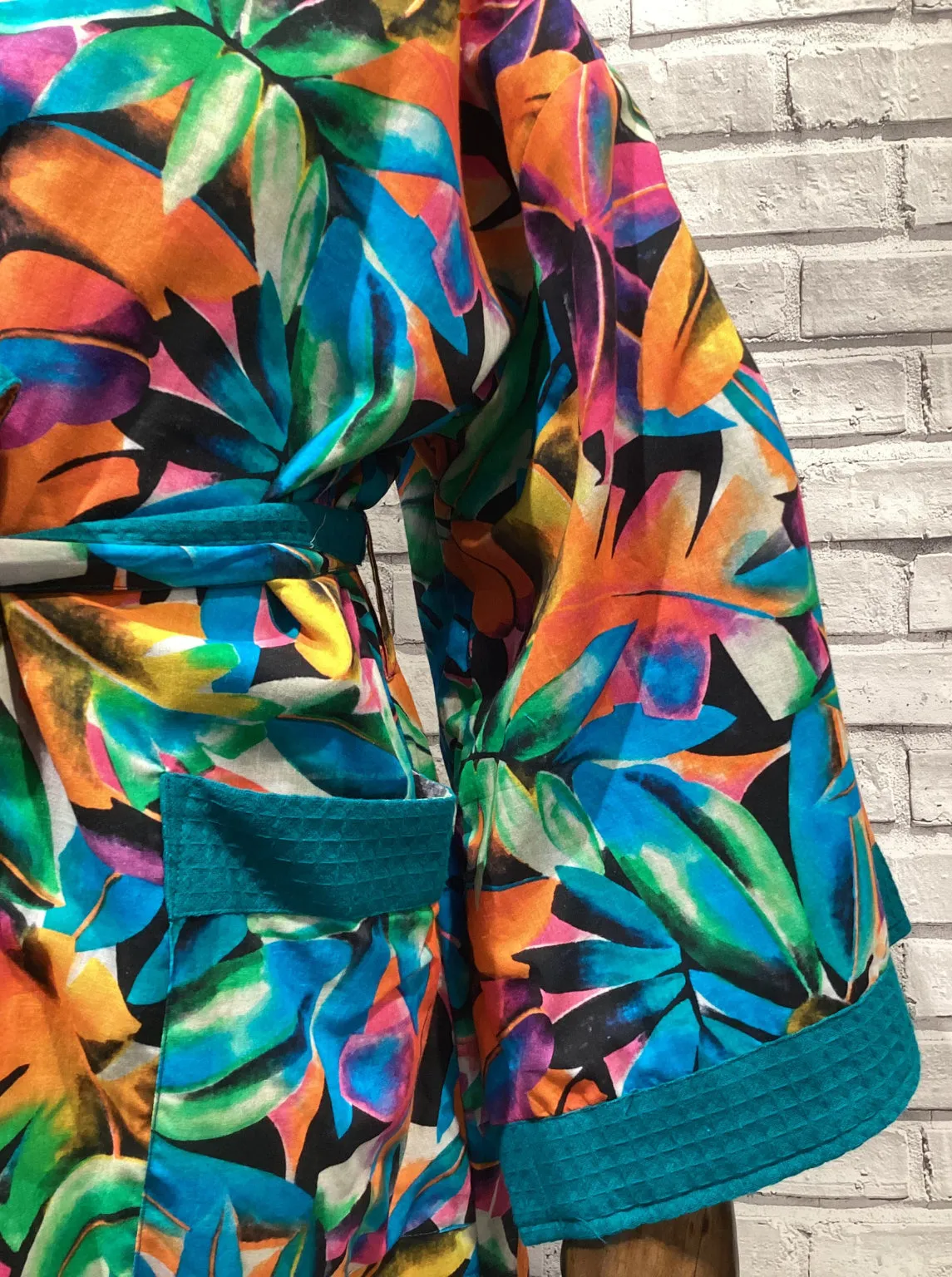 Tropical leaf teal